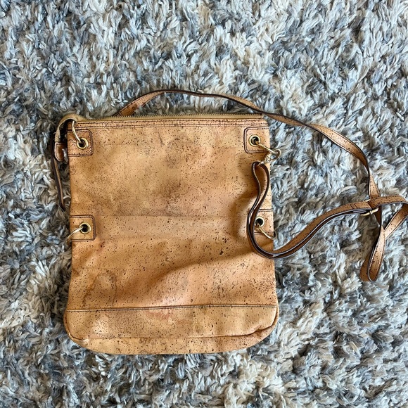 Queork Cork Crossbody Bag with Gold Rings - Picture 3 of 5